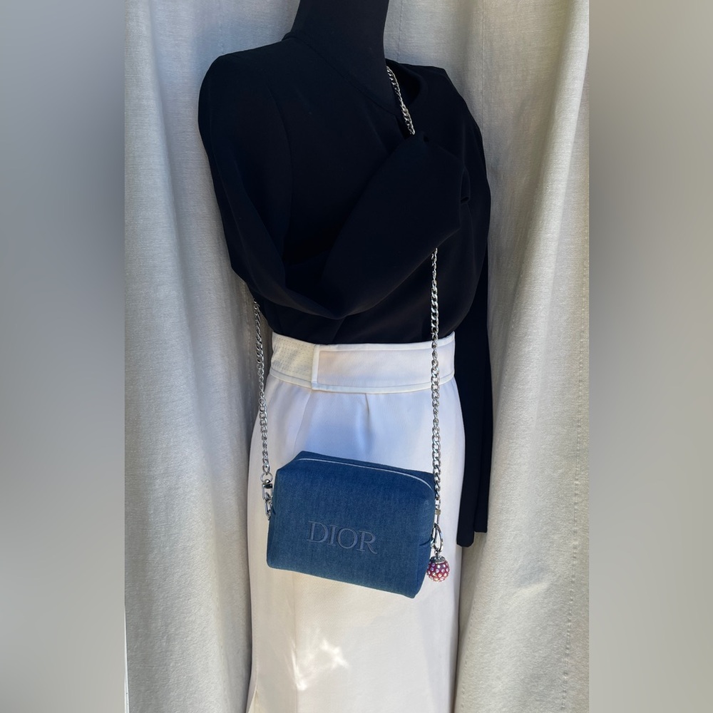 Dior Blue Crossbody Bag with Chain - Picture 4 of 15
